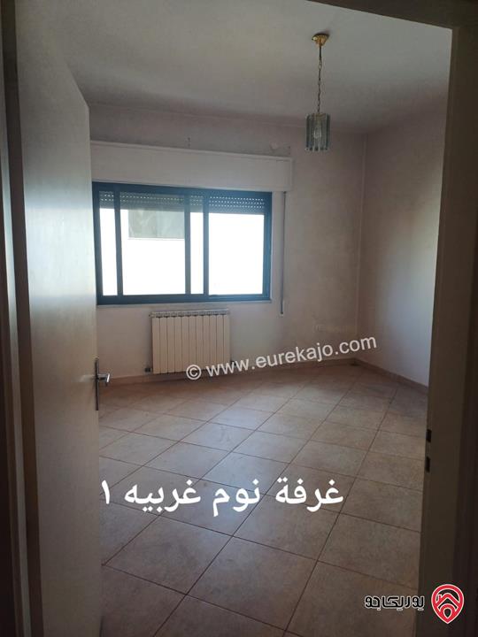 شقه مجددة مساحة 187م طابق ثاني للبيع بسعر مميز في عمان - ام اذينة