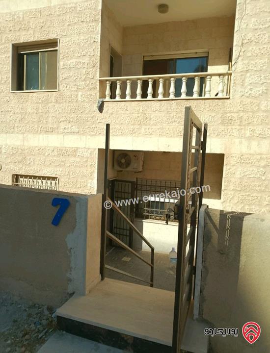 شقة طابق أول مساحة 115م مدخلين للشقة للبيع في عمان - الجبيهة ام زويتينه 