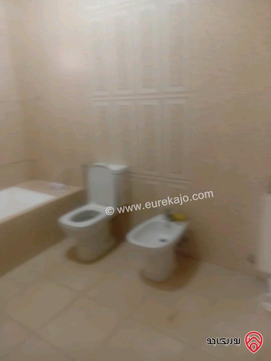 شقة فارغة طابق ارضي مساحة 150م للإيجار في عمان - الجبيهة 