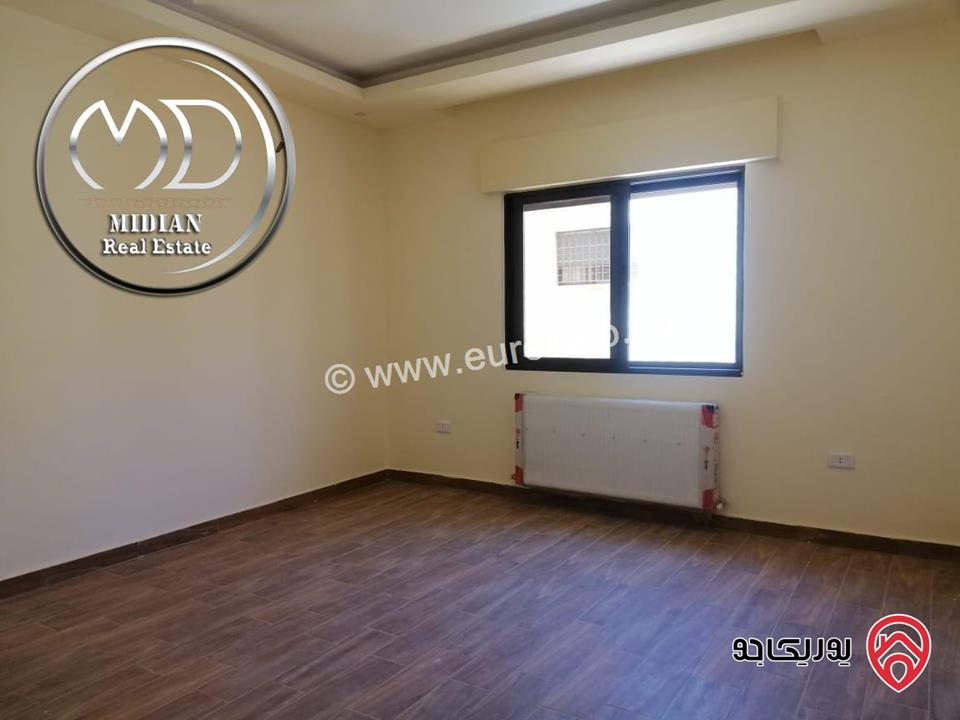 شقق فارغة للايجار في عمان - الكرسي مساحات 200م تشطيبات و ديكورات فاخرة اطلالة جميلة بسعر مميز