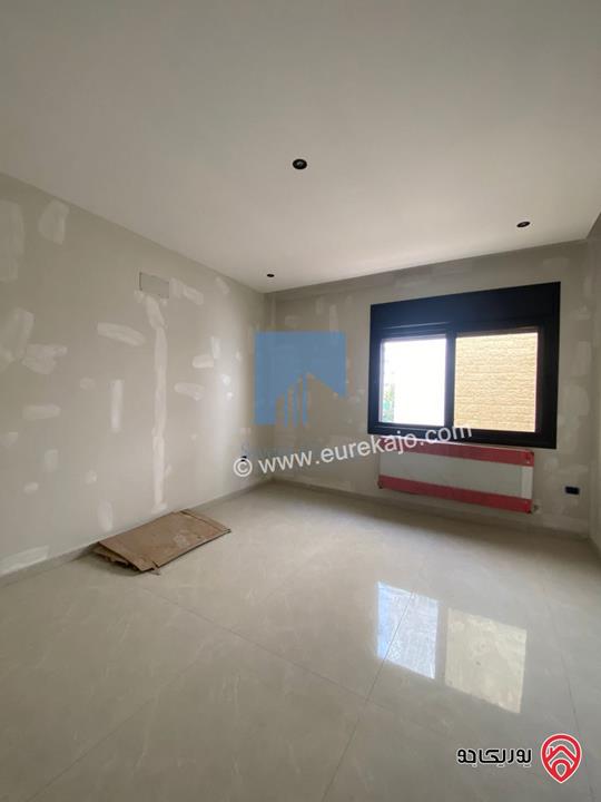 شقة فاخرة طابق ثاني 210م تشطيب سوبر ديلوكس للبيع في عمان - تلاع العلي