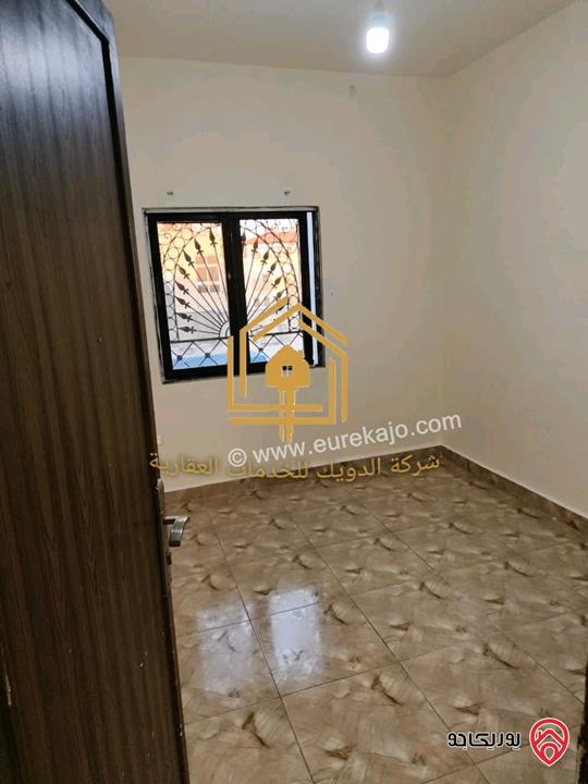 روف فارغ مساحة 100م للإيجار في عمان - الدوار السابع 