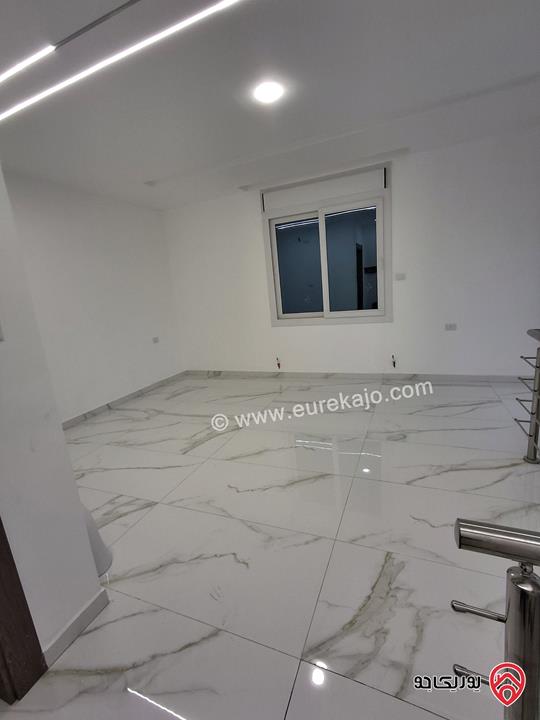 شقة طابق رابع دوبلكس مساحة 210م للبيع في عمان - الجبيهة 