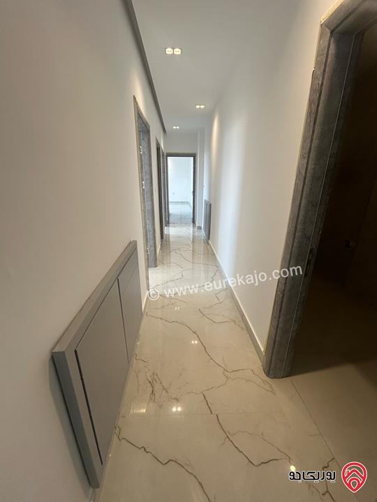 شقة مساحة 215م طابق اول للايجار في عمان - الجبيهة مقابل قصر الاميرة بسمة