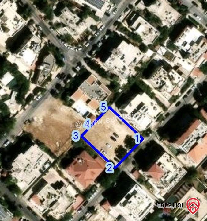 قطعة أرض مساحة 965م للبيع في عمان - الشميساني حوض اللويبده الشمالي قرب وزارة المياه والري شارع حسين الجسر