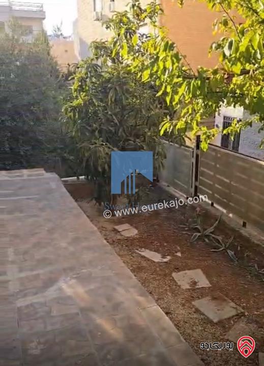 شقة أرضية مميزة للبيع في عمان - أم أذينة خلف رواد الخير 190م مع حديقة وترسات 150م بسعر مغري