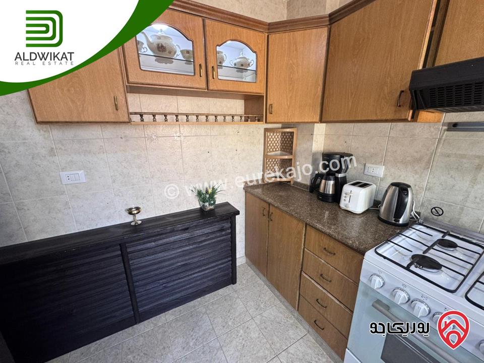 شقة مفروشة للبيع او للايجار في عمان - الصويفية طابق ثالث مساحة 160م ومساحة الترس 10م موقع مميز