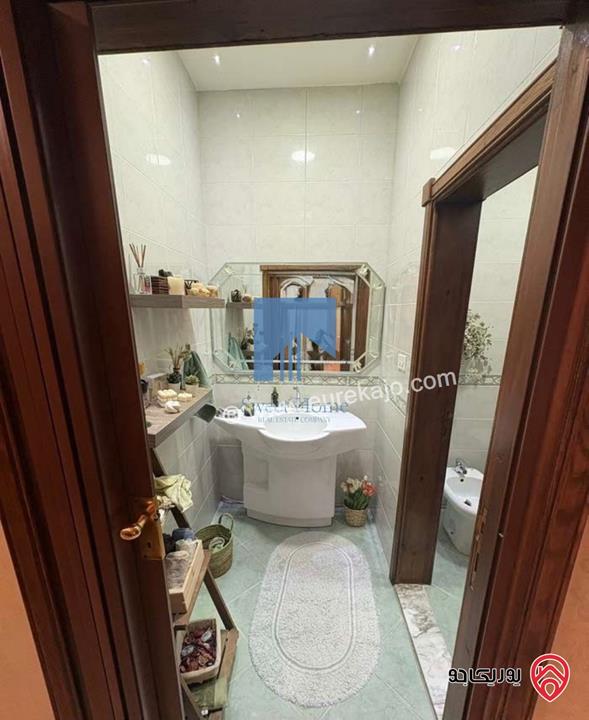 شقة أرضية مساحة 170م مع ترسات 120م للبيع في عمان - الرابية