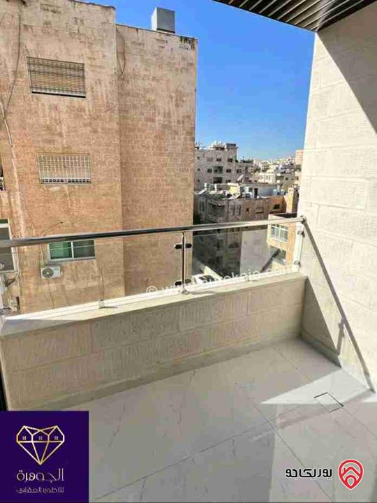 عرض خاص ع اخر شقة طابق ثالث 90م لم تسكن للبيع في عمان - الجاردنز 