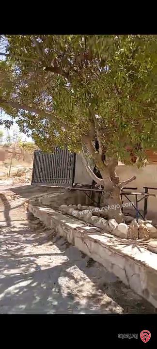 منزل مساحة 280م على أرض 424م للبيع في الزرقاء الجديدة جبل المغير قرب دوار بادي