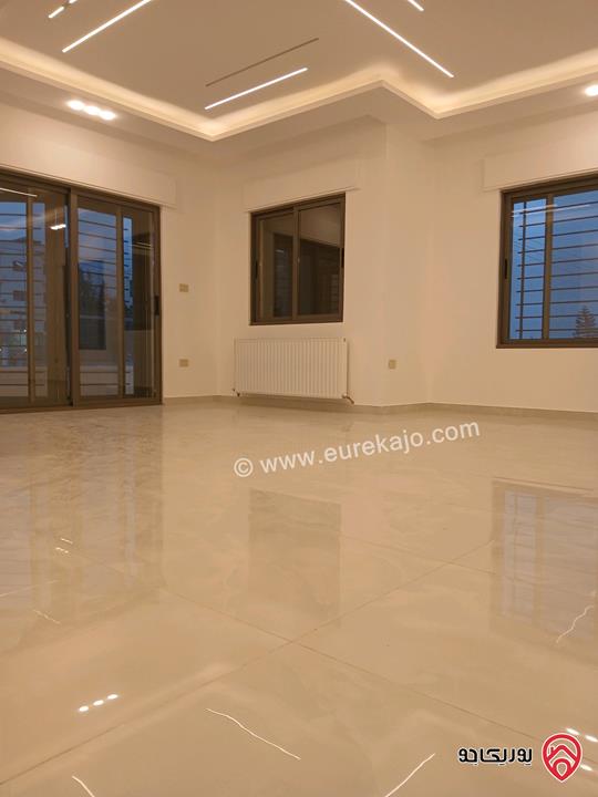 شقة سوبر ديلوكس طابق اول مساحة 181م للبيع في عمان - ابو السوس 