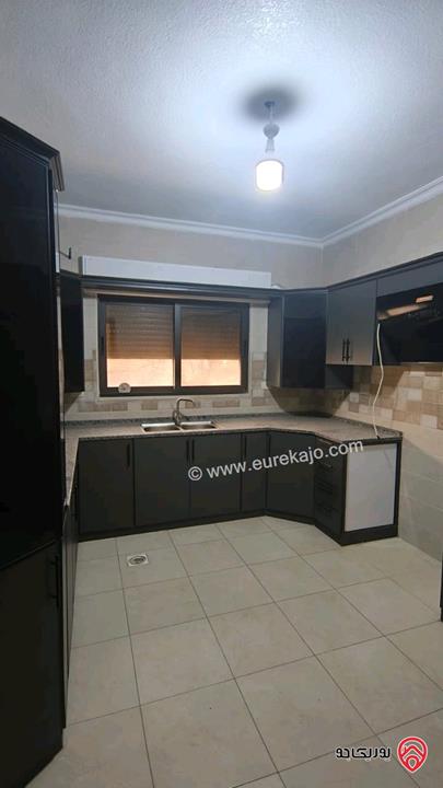 شقة ارضية جديدة مساحة 150م داخلي و 45م خارجي للبيع في البيادر