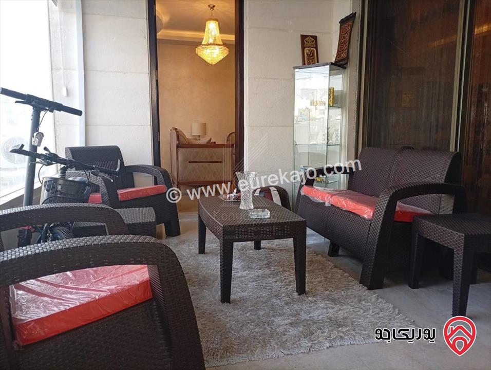 شقة مميزة مساحة 205م داخلي و 100م خارجي للبيع في عمان - ضاحية النخيل