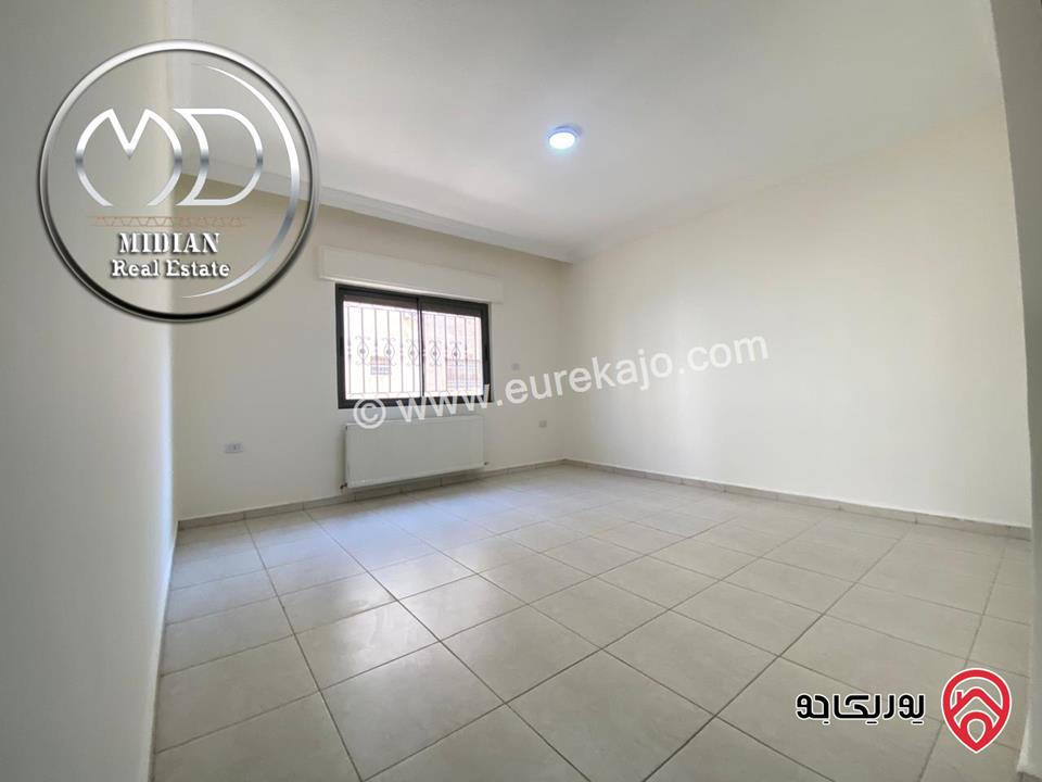 شقة ارضية فارغة للايجار في عمان - خلدا العوجانية مساحة 190م مع ترس و حديقة 120م تشطيبات و ديكورات عصرية فاخرة