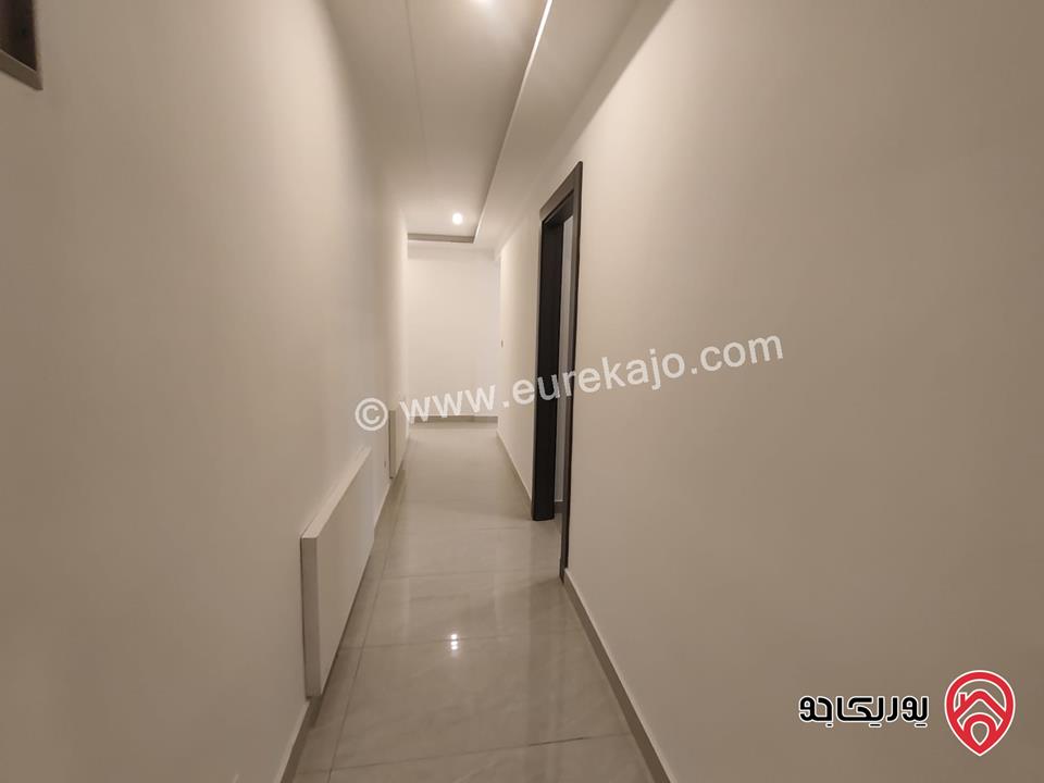  شقق جديدة مساحة 240م للبيع في عمان - حي الصحابة رجم عميش  