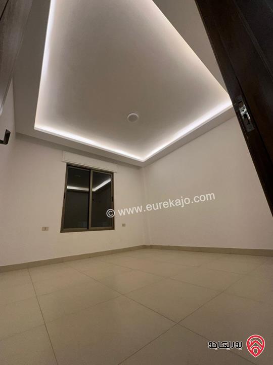 شقة طابق ثالث مساحة 120م للايجار في عمان - ام السماق 