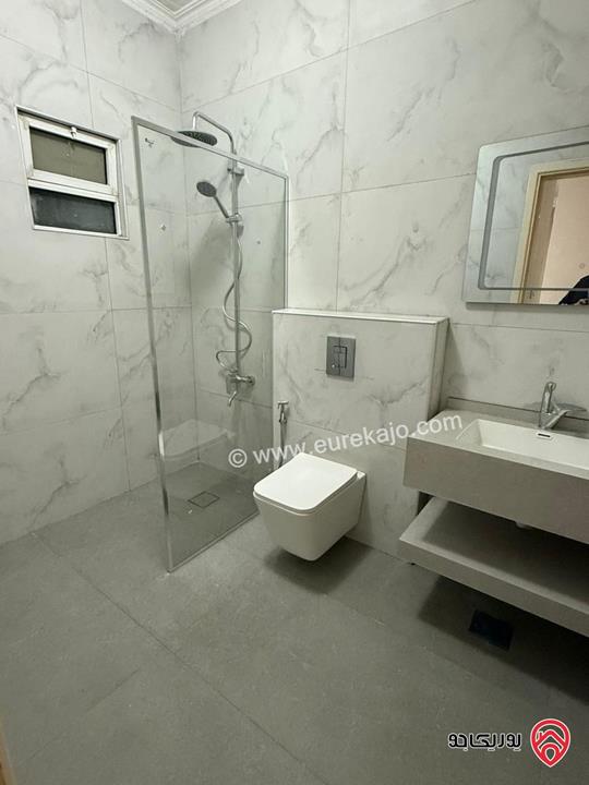 شقة أرضية مساحة 200م داخلي و 100م خارجي للايجار في عمان - ام السماق 