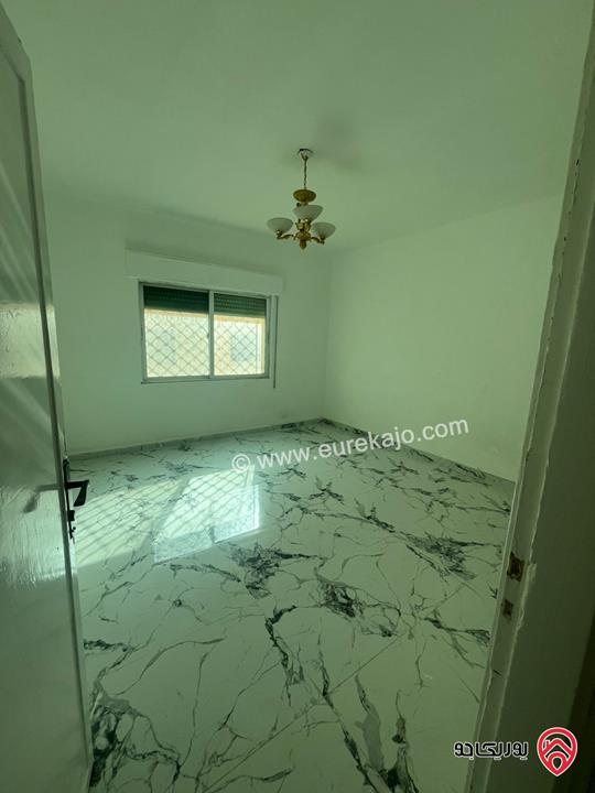 شقة مجددة بالكامل مساحة 139م طابق ثاني للبيع في عمان - ضاحية الاقصى 