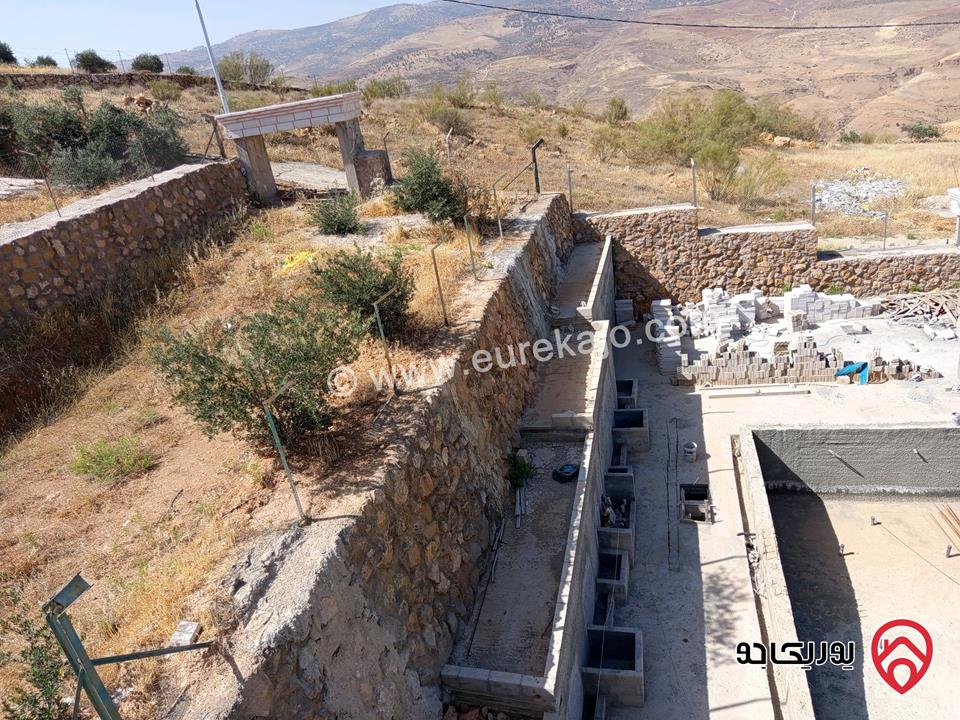 مزرعة تحت الانشاء مساحة الأرض 2 دونم و 283م والبناء 175م للبيع بداعي السفر في السلط - الصبيحي