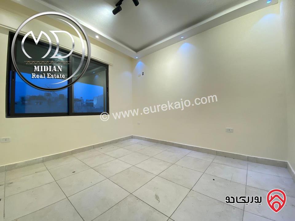 شقة فارغة للايجار طابق ثاني في عمان - خلدا مساحة 140م تشطيبات و ديكورات عصرية فاخرة تصلح للعرسان بسعر مميز