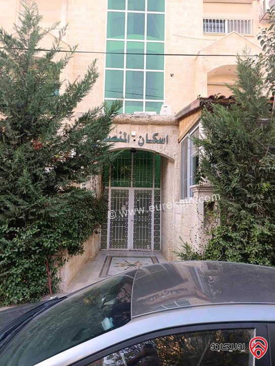 شقة مساحة 180م طابق ثالث للايجار في عمان - الرابية