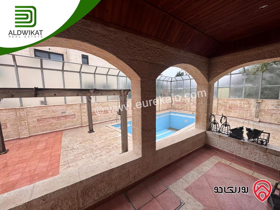 فيلا مستقلة للبيع في عمان - عبدون مساحة الارض 1000 م مساحة البناء 1050 م