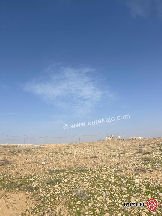 قطعة أرض مساحة 10 دونم للبيع في المفرق