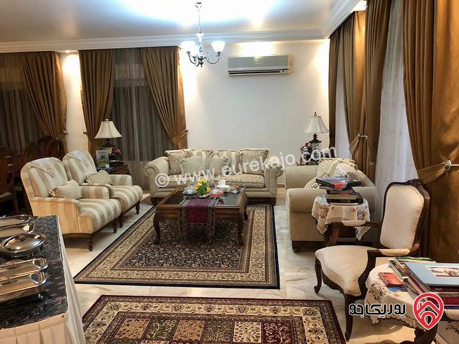 فيلا مستقلة مفروشة مساحة البناء 650م للإيجار في عمان -الكرسي