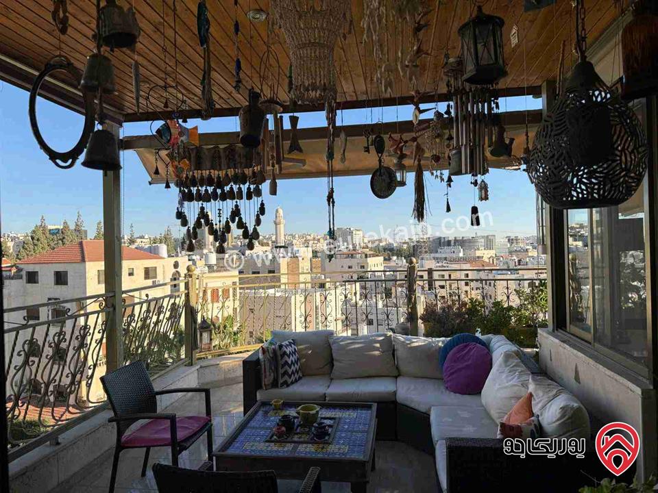 شقة طابق ثالث مساحة 174م + روف 150م للبيع في عمان - السابع 