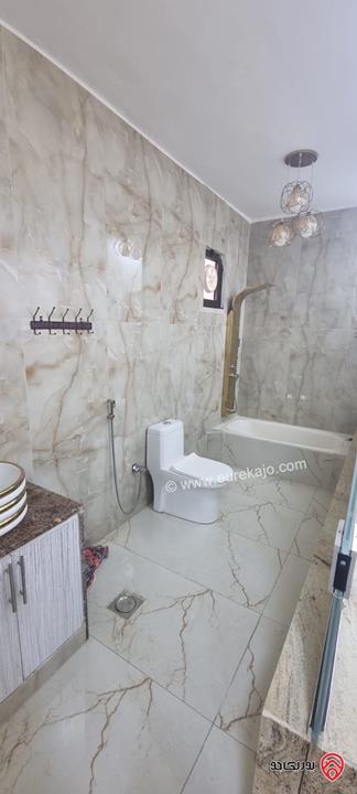 مزرعة مساحة الأرض 1205م والبناء 110م للبيع في اربد - الرمثا نقع الرميث 