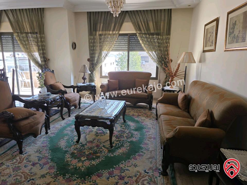 شقة فاخرة مفروشة مساحة 180م طابق ثالث للبيع في عمان - خلدا