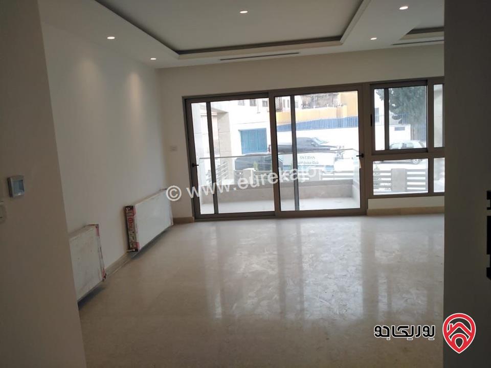 شقة دوبلكس طابق اول مساحة 248م للبيع في عمان - دير غبار 