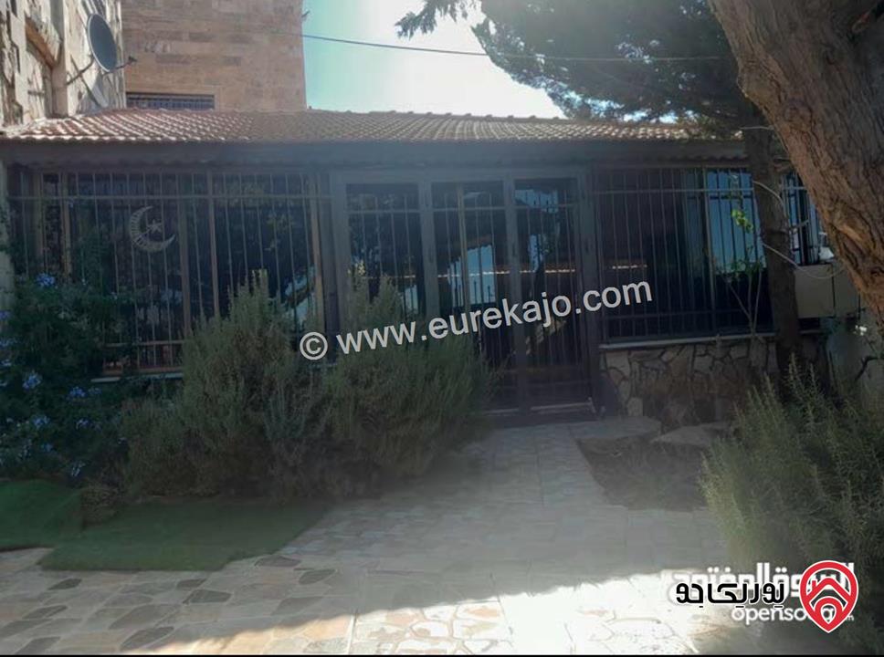 فيلا دوبلكس مساحة 300م على أرض 480م للبيع في مغاريب السلط 