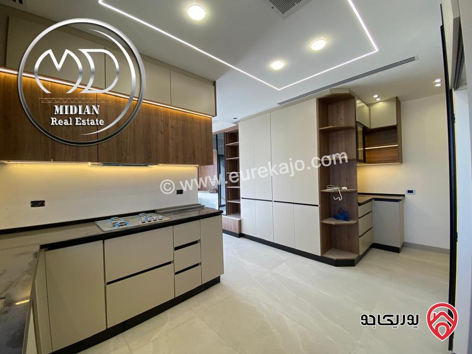 شقق فارغة للايجار في عمان - الرابية مساحات 180م تشطيبات و ديكورات عصرية فاخرة اطلالة جميلة جديدة لم تسكن