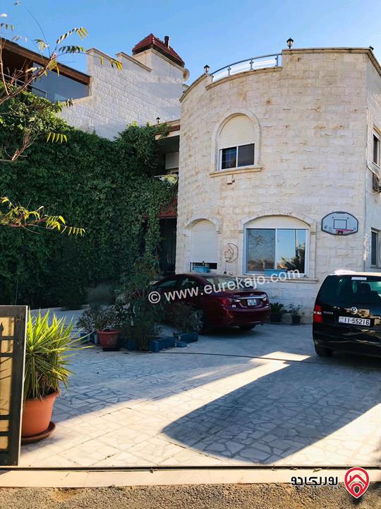 فيلا مساحة 612م على أرض 628م للبيع في عمان - تلاع العلي 