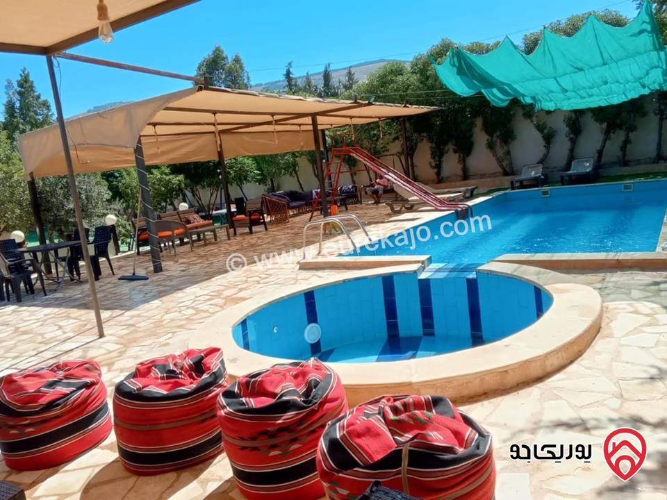 مزرعة مساحة الأرض 980م والبناء 110م للبيع في عمان - موبص / تبعد عن شارع الأردن 5 دقائق