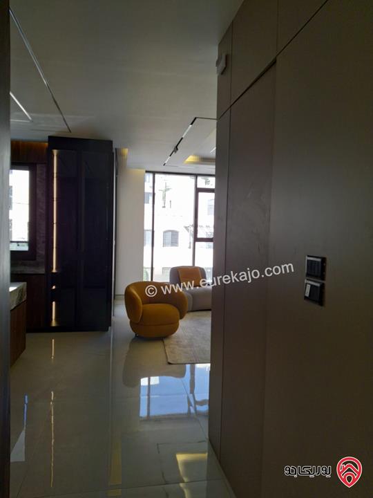 شقة فاخرة طابق أول مساحة 180م للبيع في عمان - دير غبار