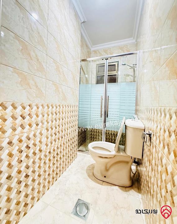 شقة شبه ارضي مساحة 142م داخلي و 30م خارجي للبيع في عمان - طبربور 