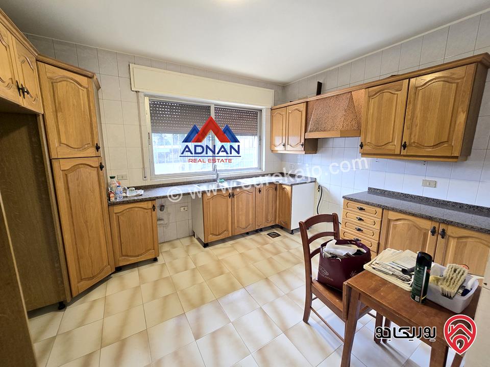 شقة ارضية مساحة 170م داخلي و 90م خارجي للإيجار الفارغ مع مدخل خاص من ضمن فيلا في عمان - الرابية