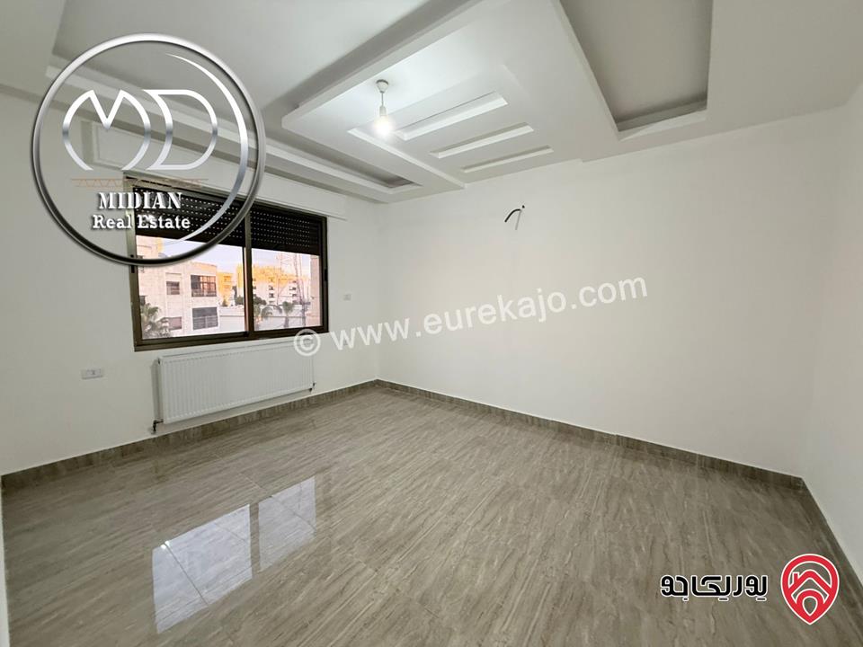 شقة فارغة مساحة 180م طابق ثالث للايجار في عمان - خلدا تشطيبات ديكورات سوبر ديلوكس اطلالة رائعة