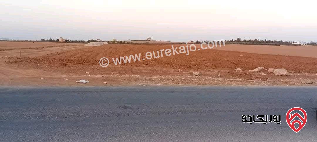 أرض مميزة مساحة 900م للبيع في مادبا