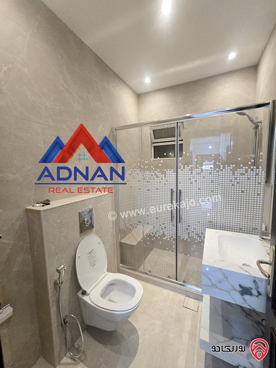 شقة فارغة مساحة 180م طابق ثاني للإيجار مجددة بالكامل في عمان - الرابية