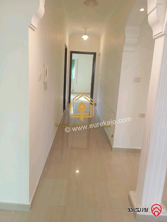 شقة فارغة طابق ثانى مساحة 150م للإيجار في عمان - خلدا 