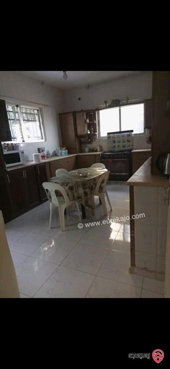 بناية سكنية على أرض 540م للبيع في اربد - الحي الجنوبي