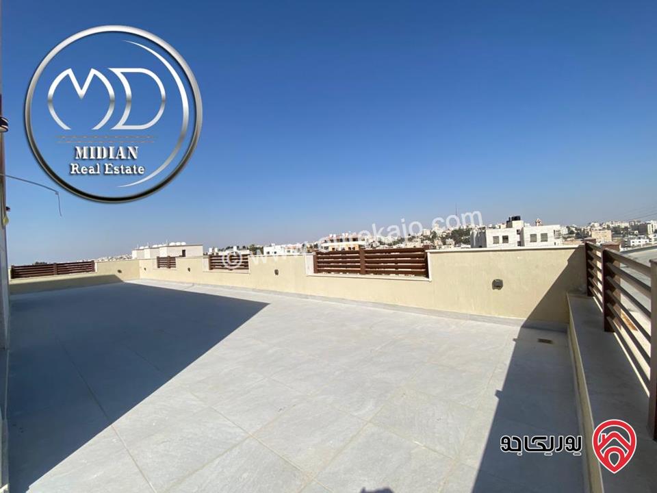 رووف طابقي جديد للبيع في عمان - خلدا مساحة 435م مع تراسات تشطيبات ديكورات عصرية فاخرة منطقة فلل بإطلالة رائعة