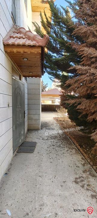 فيلا متلاصقة فاخرة جدا مساحة 540م على أرض 500م للبيع في عمان - شفا بدران الكوم 