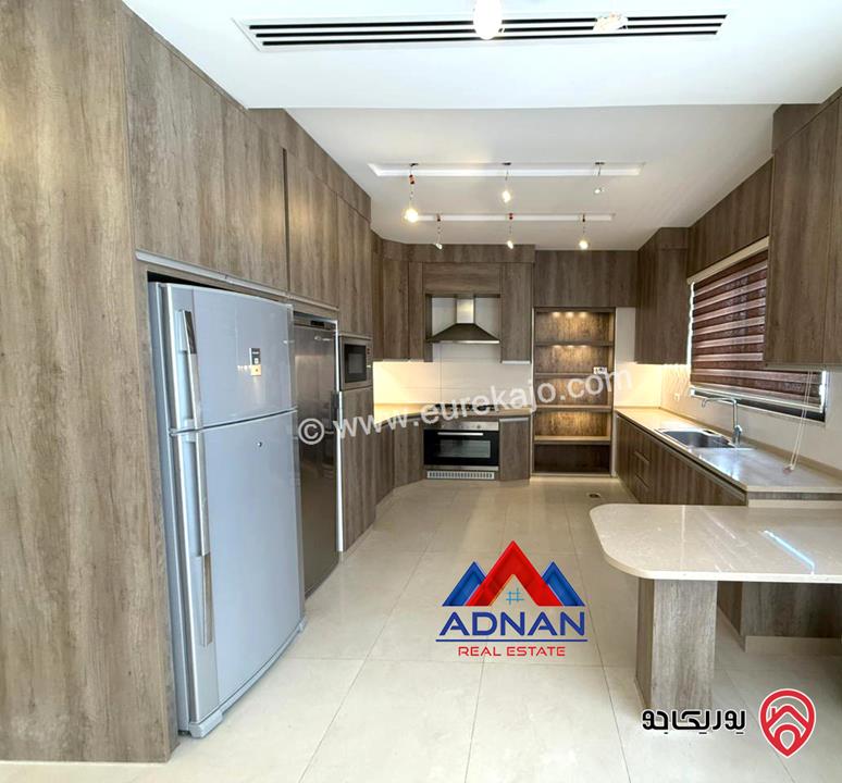 شقة دوبلكس (طابق اخير مع رووف) مساحة 250م للإيجار في عمان - ضاحية الامير راشد