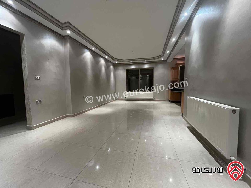 شقة طابق أول مساحة 192م للايجار في عمان - خلدا