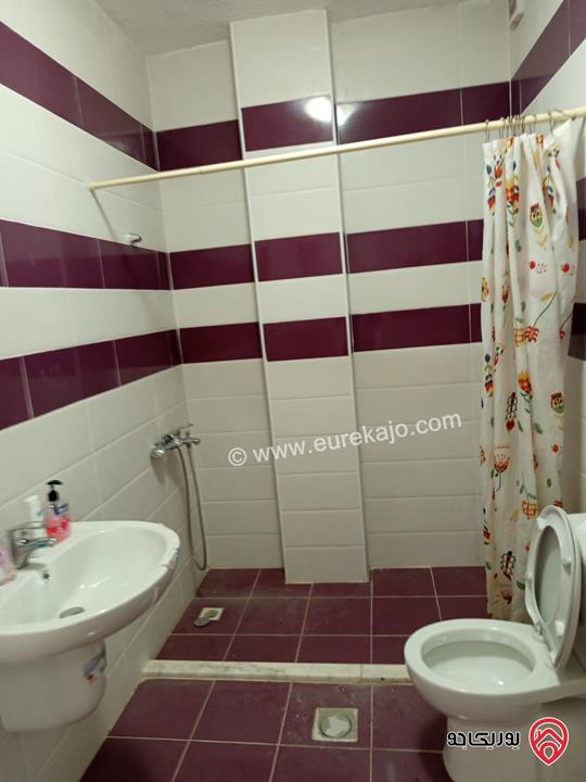 شقة أرضية مجددة مساحة 91م داخلي و 75م خارجي للبيع في الفحيص