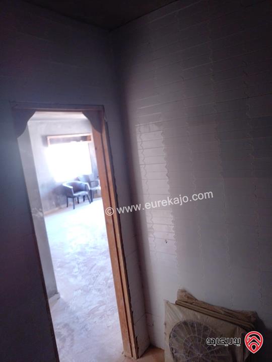 بيت مستقل غير مشطب مساحة 225م على أرض 900م للبيع في عمان - البيضاء